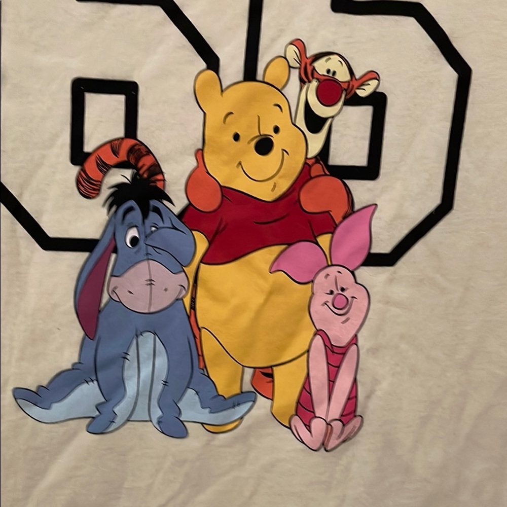 Disney Cream Short Sleeve Tee and Disney  socks. - Picture 4 of 12